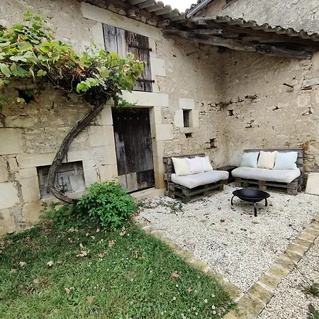Apartman Confortable A Civaux A Proximite Poitiers Valdivienne
